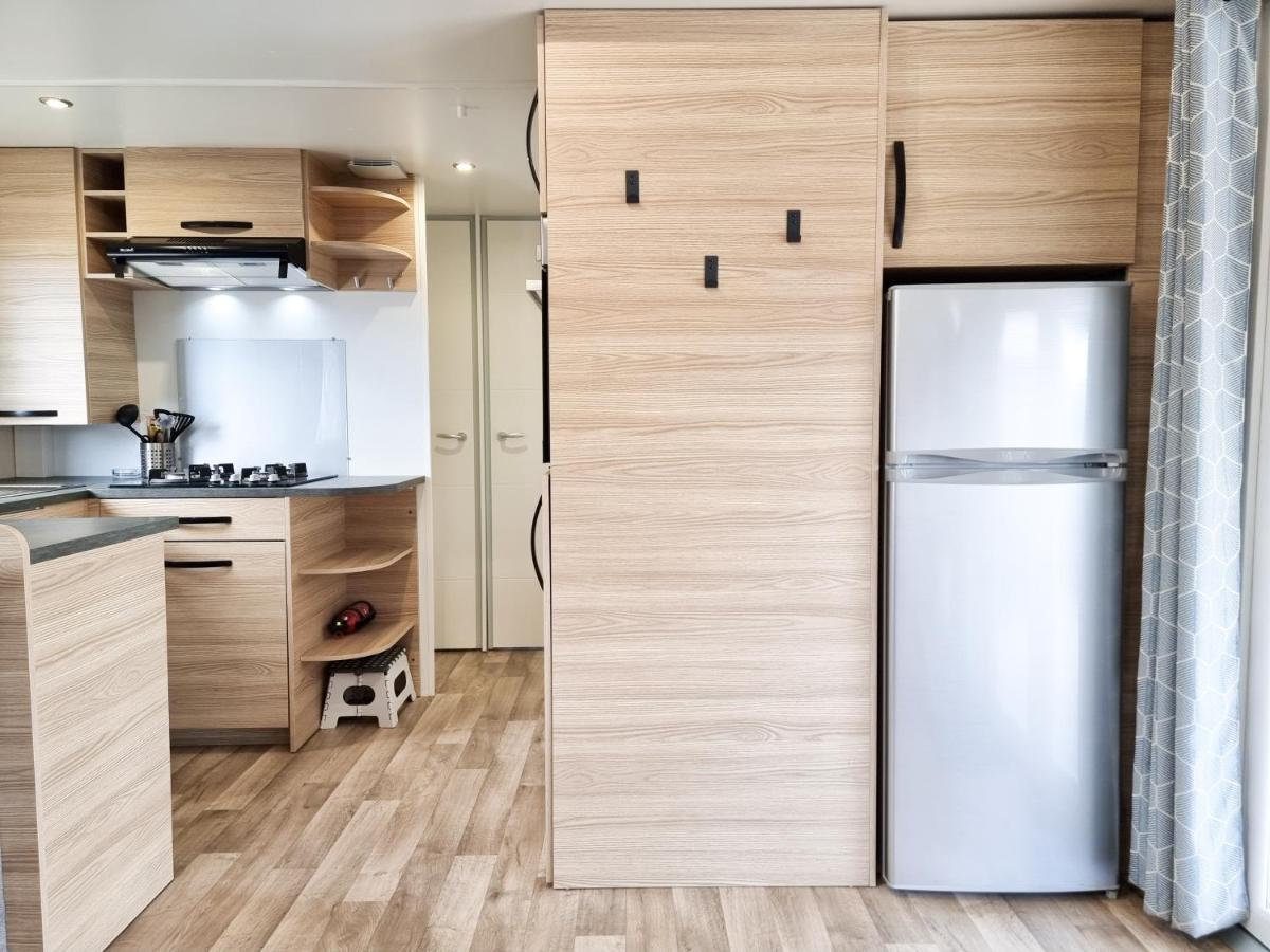 Prachtig Chalet Ok50 D12 Op Familiecamping Oostkapelle Exteriör bild
