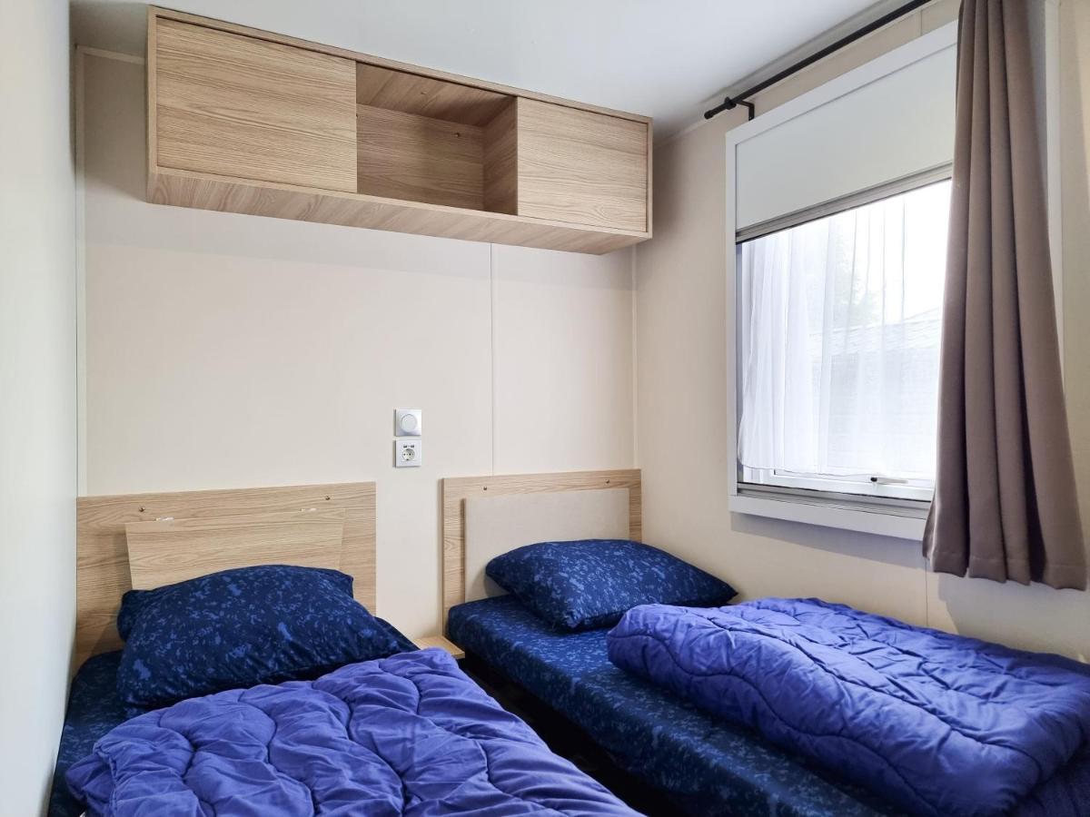 Prachtig Chalet Ok50 D12 Op Familiecamping Oostkapelle Exteriör bild
